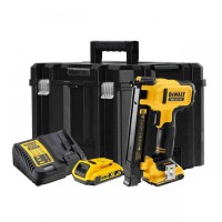 DeWalt Reconditioned DCN701D2Q-GB 18V XR Electricians Stapler - 2 x 2Ah